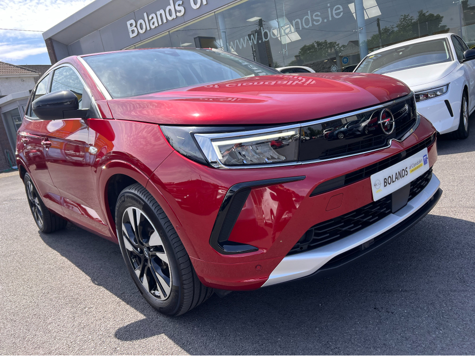 2024 Opel Grandland 1.6L Petrol Plug-in Hybrid For Sale Images