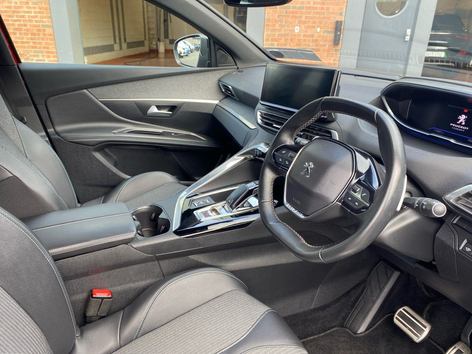 Peugeot 3008 1.5 BlueHDi 130bhp Auto Allure — thumbnail 9