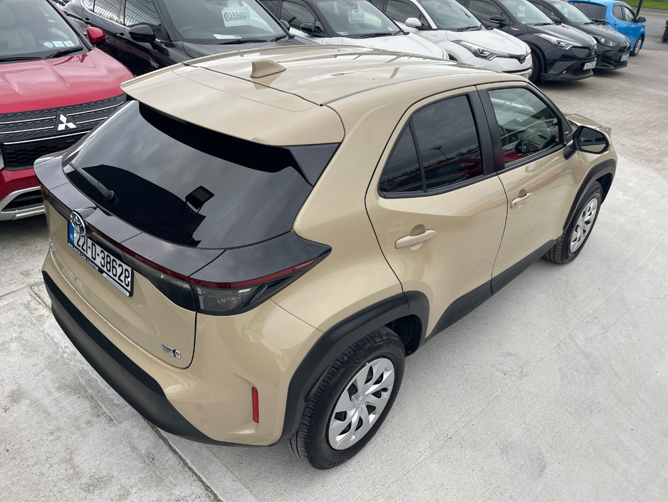 2022 Toyota Yaris Cross 1.5L Petrol Hybrid For Sale Images