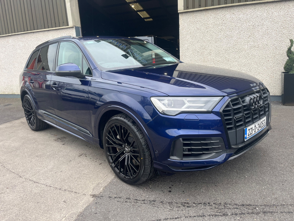 2022 Audi Q7 3L Petrol Plug-in Hybrid For Sale Images
