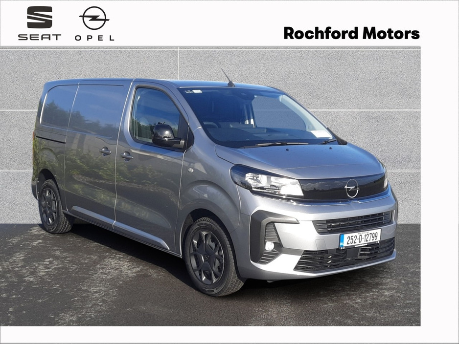 Used Opel Vivaro 2025 in Mayo