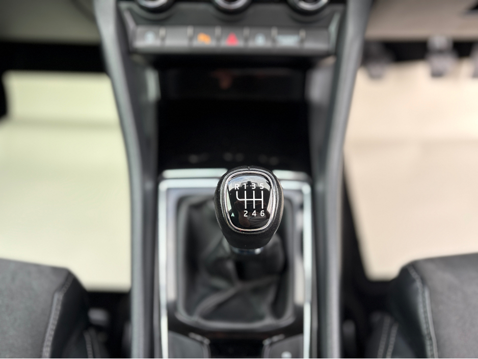 2022 Skoda Karoq 2L Diesel For Sale Images