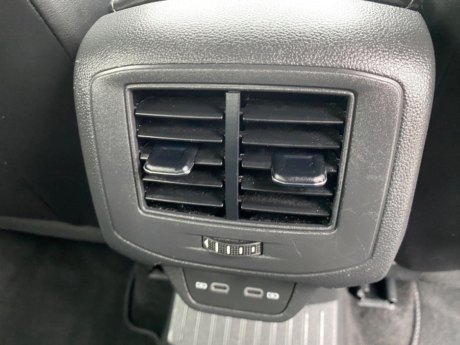 2023 Volkswagen T-Roc 2L Diesel For Sale Images