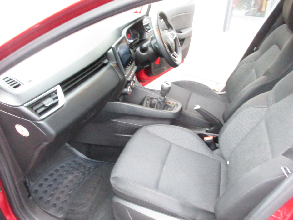 2022 Renault Clio 1L Petrol For Sale Images