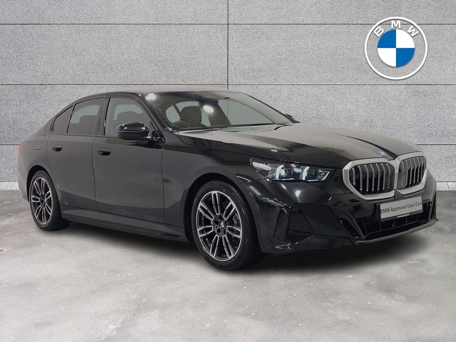2026 BMW 5 Series 2L Petrol Plug-in Hybrid For Sale Images