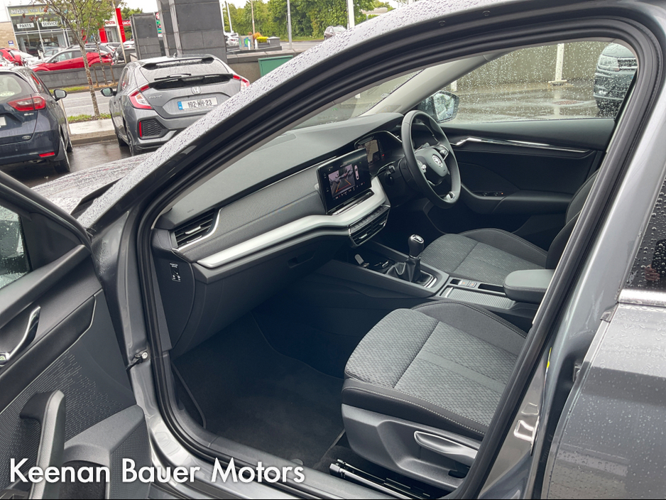 2024 Skoda Octavia 1.0L Petrol For Sale Images