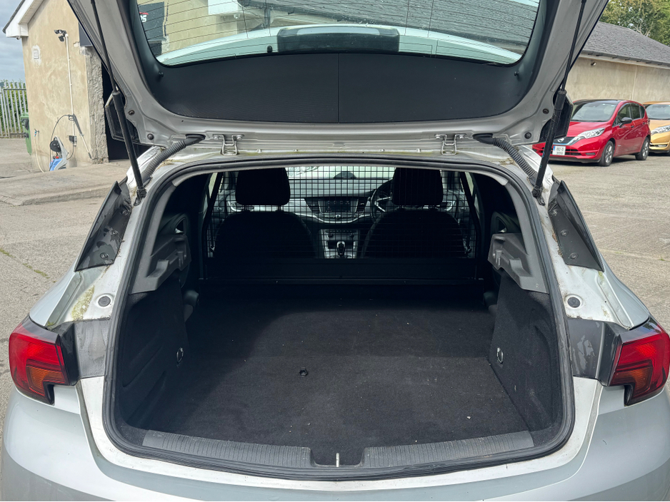 2022 Opel Astra 1.5L Diesel For Sale Images