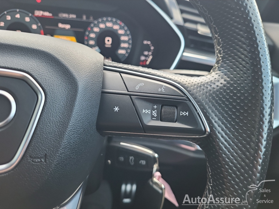 2023 Audi Q3 1.4L Hybrid For Sale Images