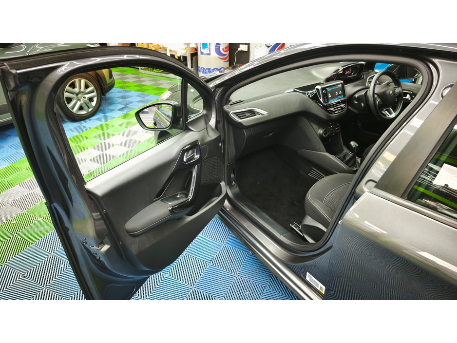 Peugeot 208 ACTIVE 1.2 68 6.2 4DR — thumbnail 13