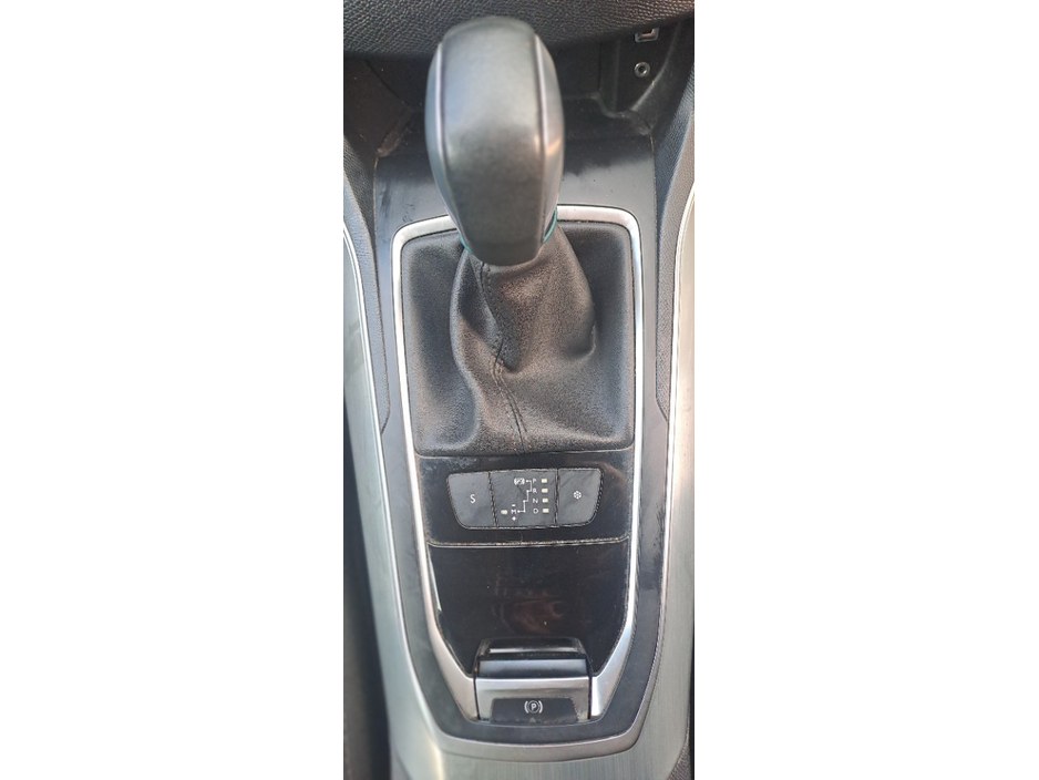 Peugeot 308 2.0 HDI BLUE ALLURE 150BHP 5DR AUTO — thumbnail 6