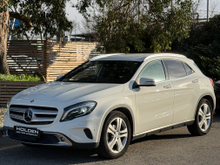 Mercedes-Benz GLA Class KEYLESS...