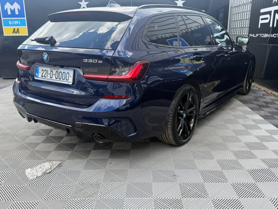 BMW 3 Series M SPORT PRO G21 Auto Pan Roof Tech Pack — thumbnail 9