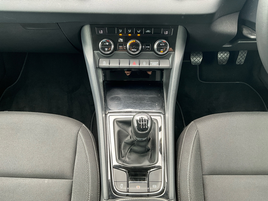 2023 Skoda Karoq 1.0L Petrol For Sale Images