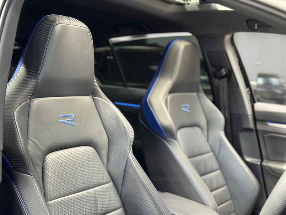2021 Volkswagen Golf 2.0L Petrol For Sale Images