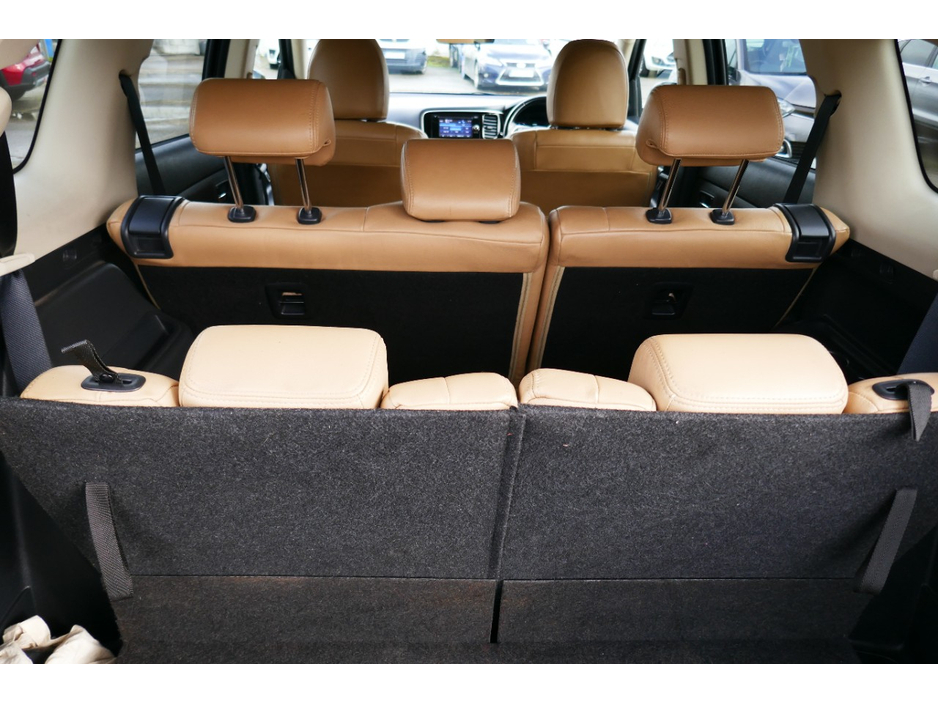 2015 Mitsubishi Outlander 2.3L Diesel For Sale Images