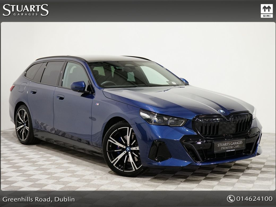 BMW 5 Series 252 REG: PANORAMIC ROOF, COMFORT PACK, TECH PACK AND 20” ALLOYS* PHYTONIC BLUE METALLIC WITH BLACK VEGANZA INTERIOR