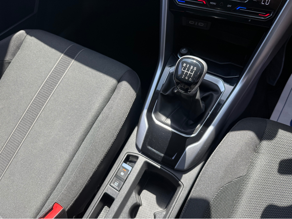 2023 Volkswagen T-Roc 2L Diesel For Sale Images
