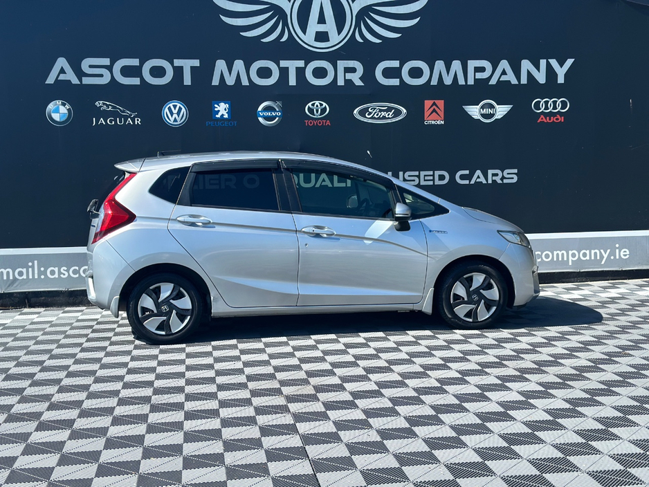 2015 Honda Fit 1.5L Hybrid For Sale Images
