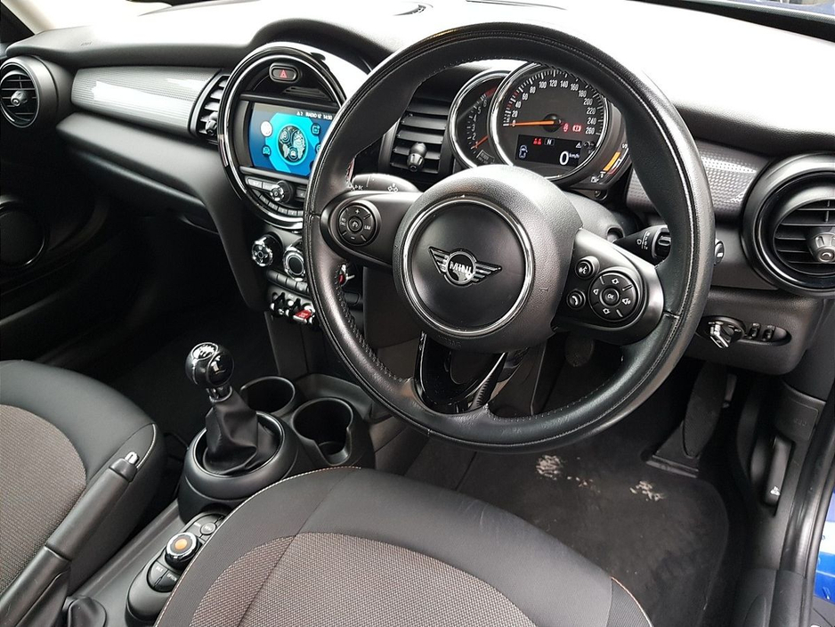 2019 MINI Hatch 1.5L Petrol For Sale Images