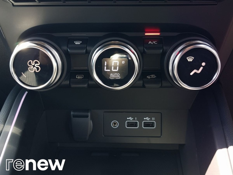 2026 Renault Clio 1L Petrol For Sale Images