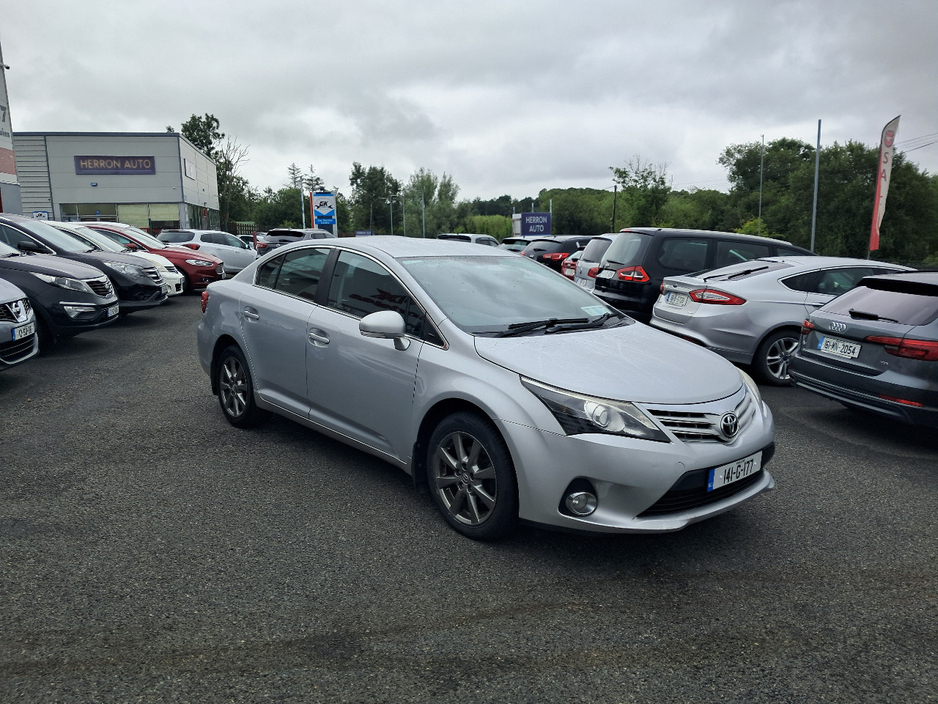 2014 Toyota Avensis 2L Diesel For Sale Images