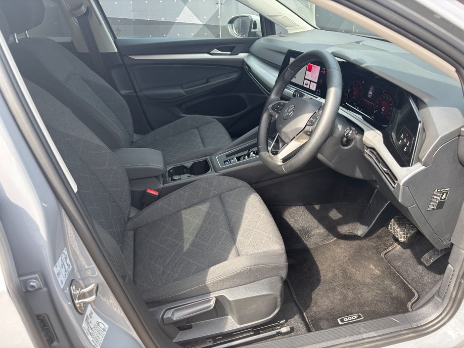 2024 Volkswagen Golf 2L Diesel For Sale Images
