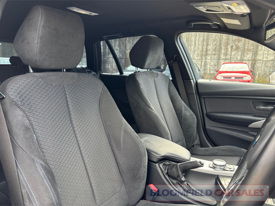 BMW 3 Series 320D MSPORT ESTATE , ALCANTARA INTERIOR // LOW MILEAGE — thumbnail 11