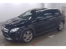 Mercedes-Benz GLA Class 1.6 GLA180 Petrol Auto Half Leather Seats