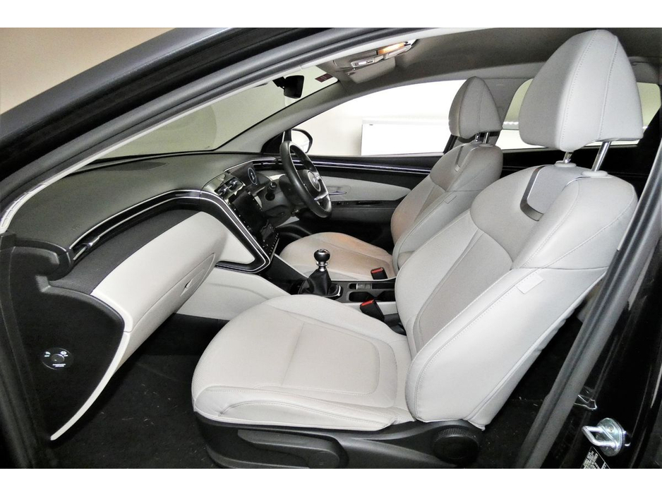 Hyundai Tucson 1.6 CRDI 6SPD EXECUTIVE *FULL BEIGE LEATHER* — thumbnail 15