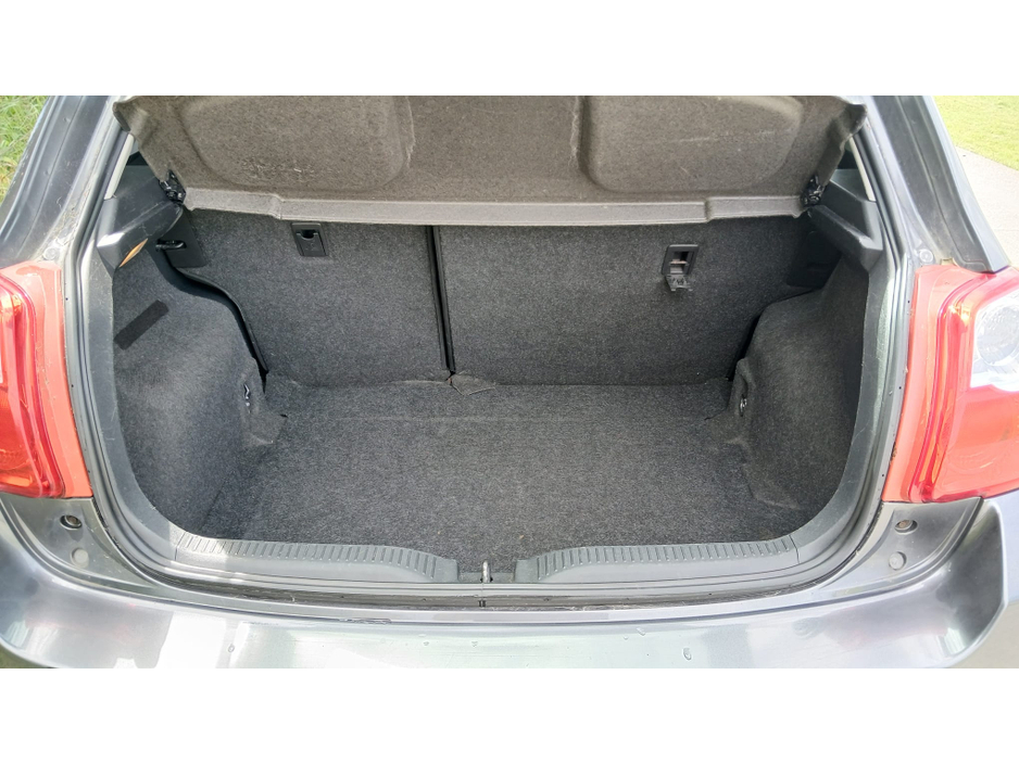 2012 Toyota Auris 1.4L Diesel For Sale Images