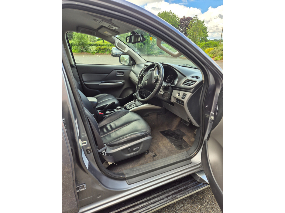 2018 Mitsubishi L200 2.4L Diesel For Sale Images