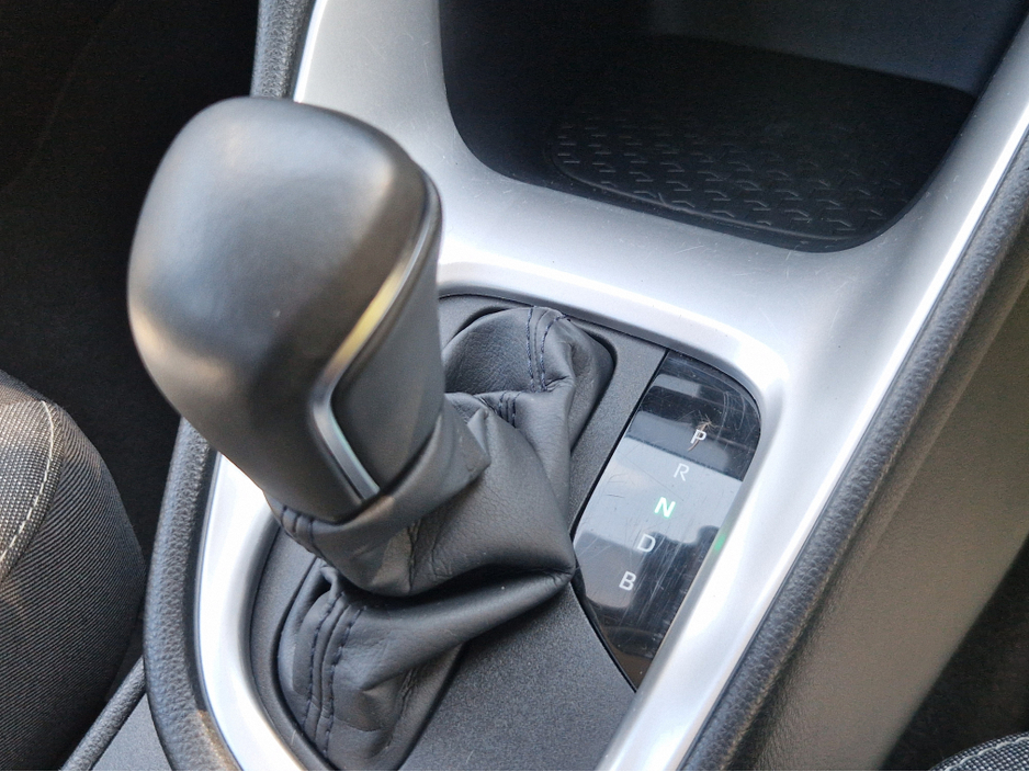 2022 Toyota Yaris 1.5L Petrol Hybrid For Sale Images