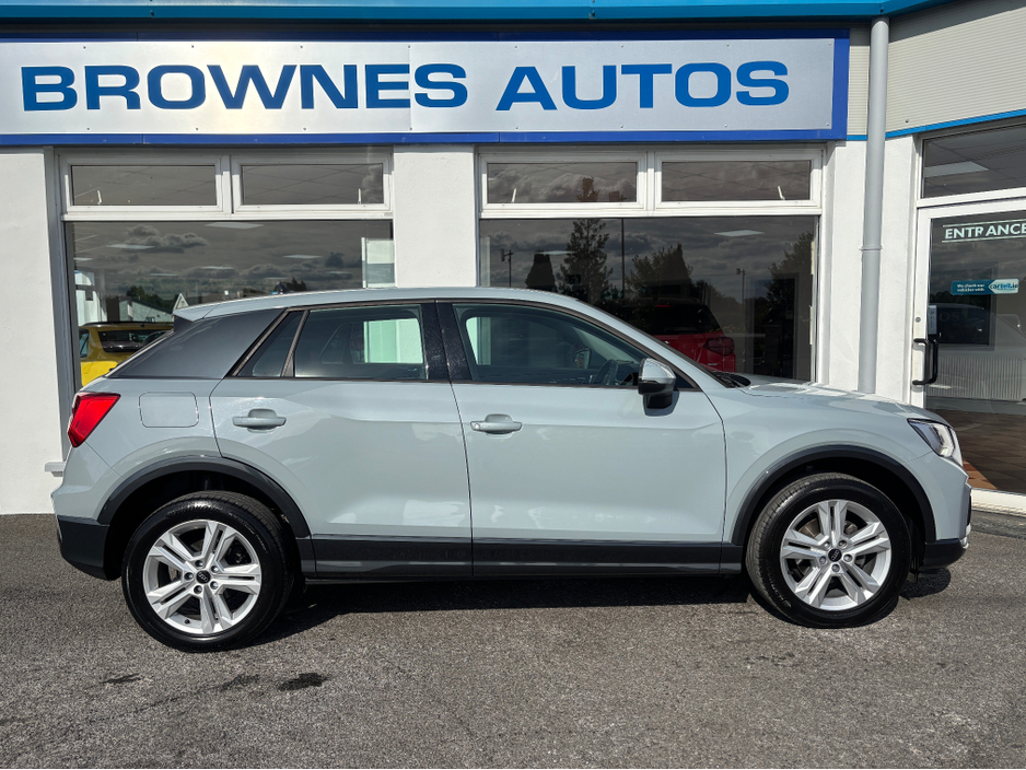 2022 Audi Q2 2.0L Diesel For Sale Images