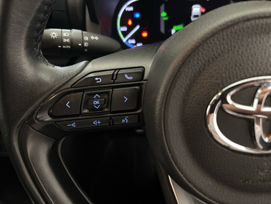 Toyota Yaris Cross LUNA SPORT — thumbnail 12
