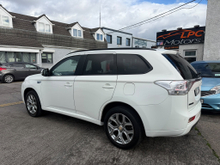 2015 Mitsubishi Outlander 2L Petrol Plug-in Hybrid For Sale Images