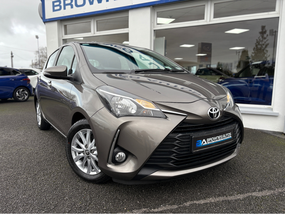 2017 Toyota Yaris 1L Petrol For Sale Images
