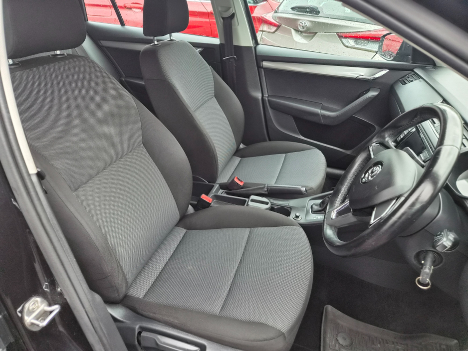 2017 Skoda Octavia 1.6L Diesel For Sale Images