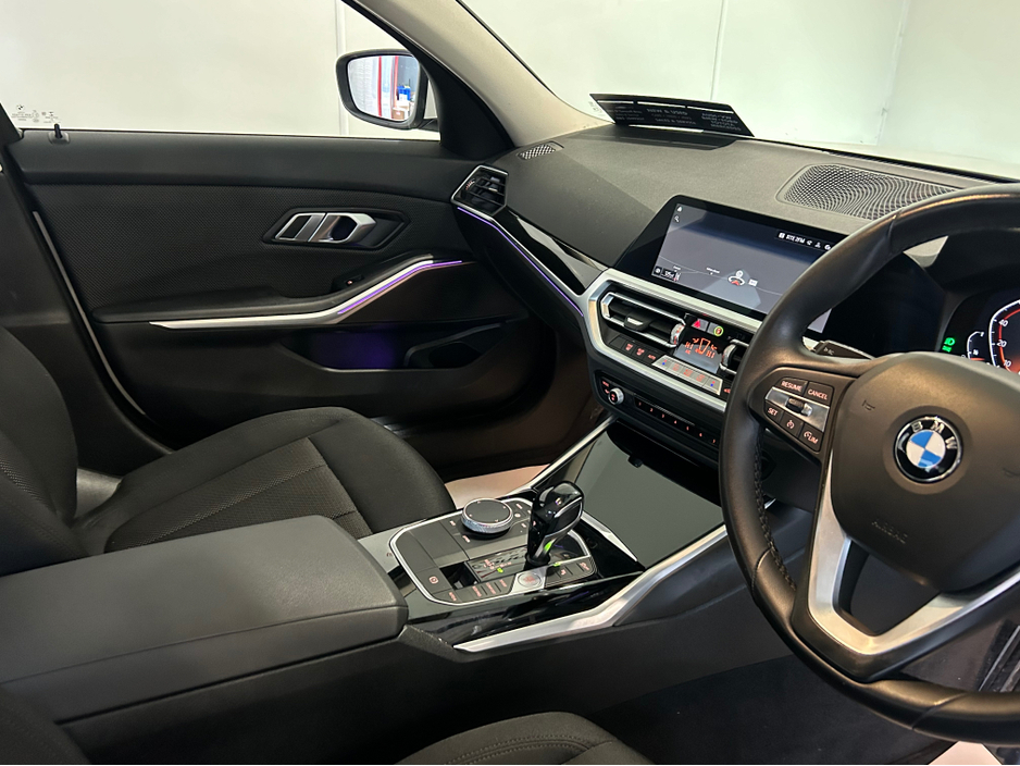 2021 BMW 3 Series 2.0L Diesel Hybrid For Sale Images