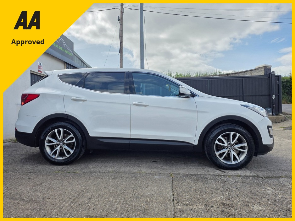 2014 Hyundai Santa Fe 2.2L Diesel For Sale Images