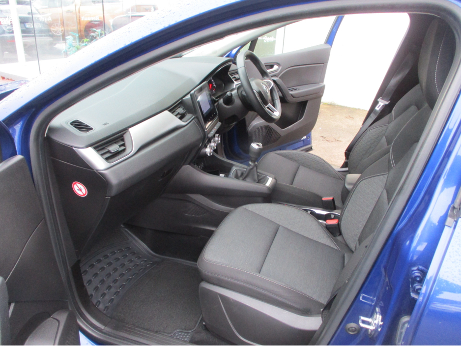 2022 Renault Captur 1L Petrol For Sale Images