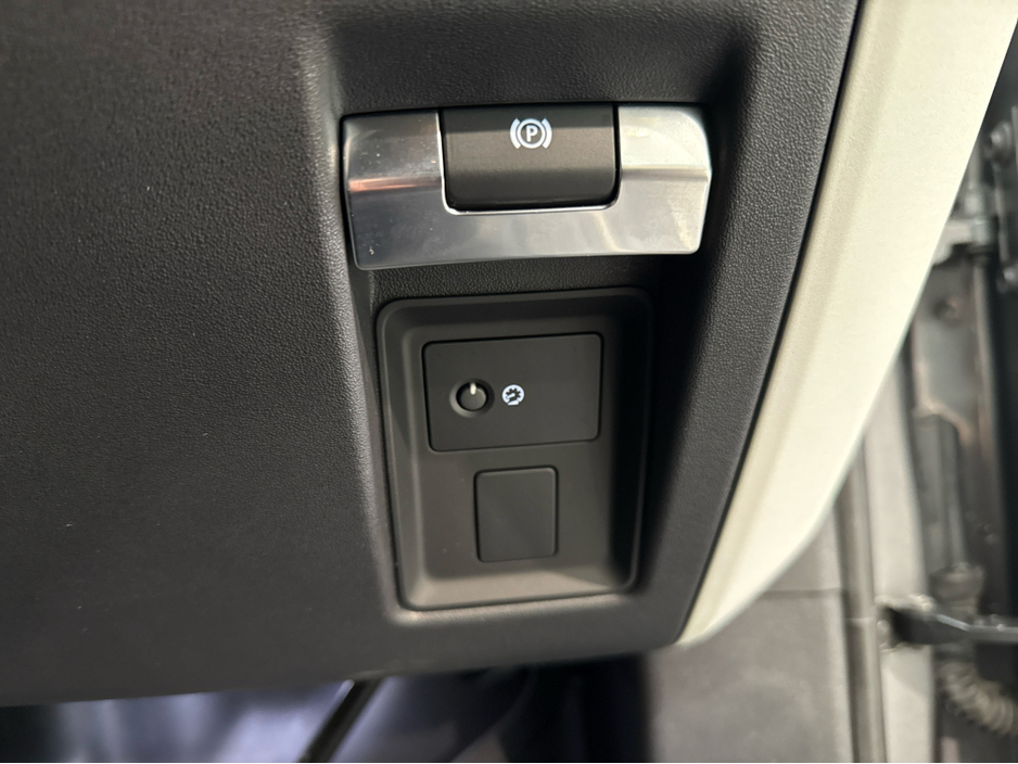 2021 Land Rover Defender 3L Diesel For Sale Images