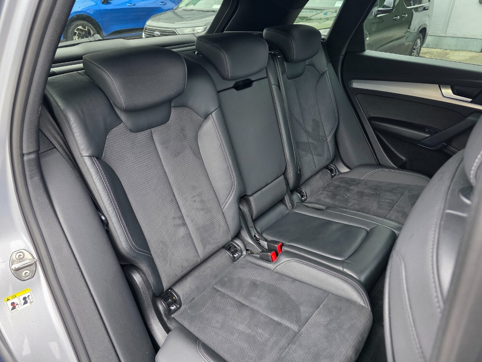 2022 Audi Q5 2L Petrol Plug-in Hybrid For Sale Images