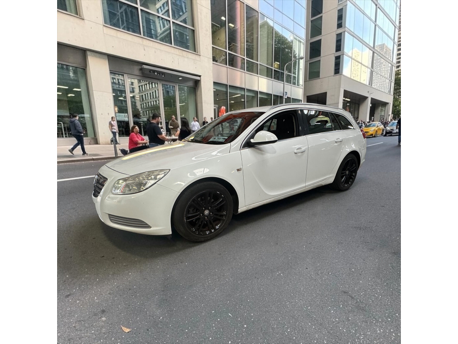 2010 Vauxhall Insignia 2L Diesel For Sale Images
