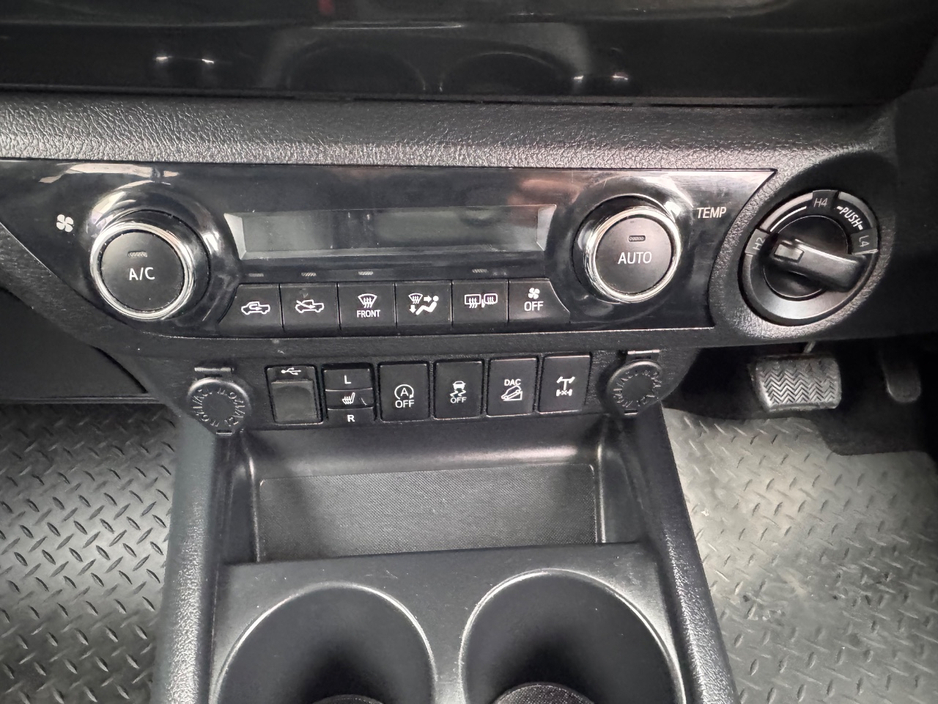 2018 Toyota Hilux 2.4L Diesel For Sale Images