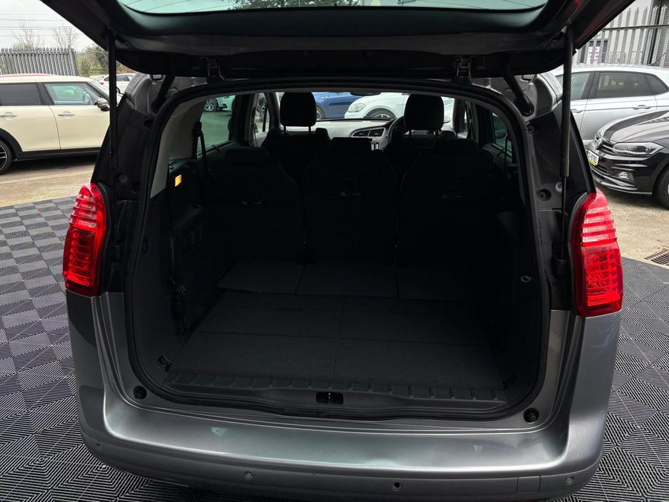 2014 Peugeot 5008 1.6L Petrol For Sale Images