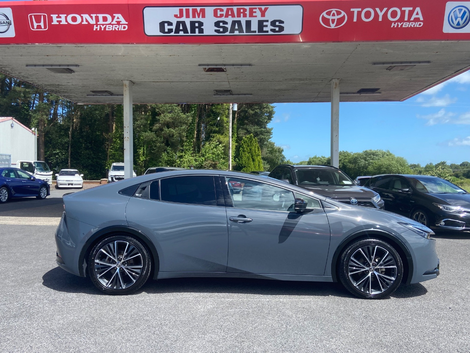2023 Toyota Prius 2L Petrol Hybrid For Sale Images