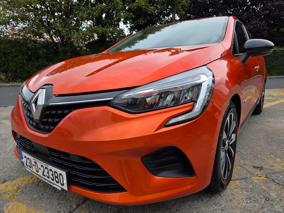 2023 Renault Clio 1L Petrol For Sale Images