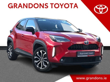 Toyota Yaris Cross LUNA SPORT - GRANDONS