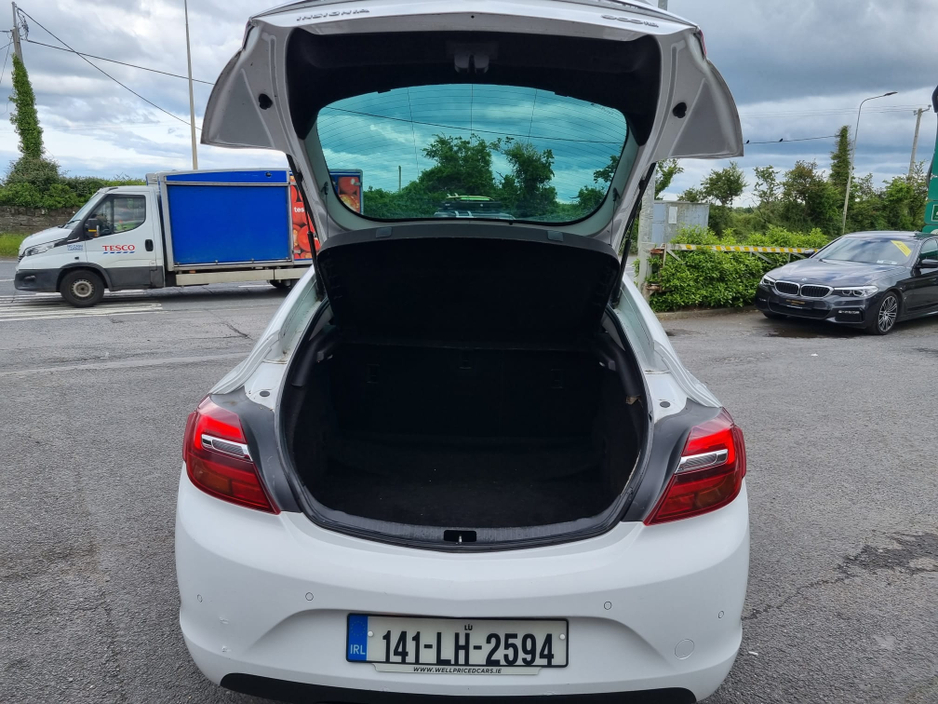 2014 Vauxhall Insignia 2.0L Diesel For Sale Images