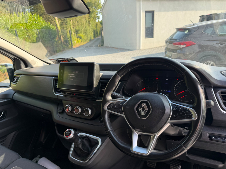 2023 Renault Trafic 2L Diesel For Sale Images